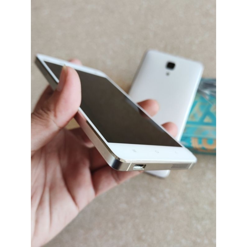 Điện thoại Xiaomi Mi4 - RAM 2GB- White