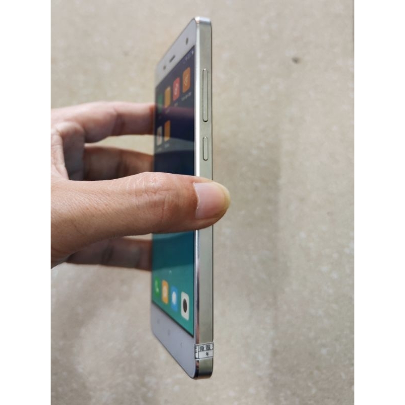 Điện thoại Xiaomi Mi4 - RAM 2GB- White