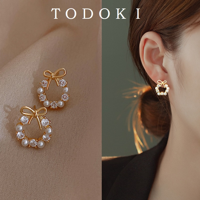 Khuyên tai vòng nơ đính ngọc trai nhân tạo dáng xinh xắn TODOKI T049