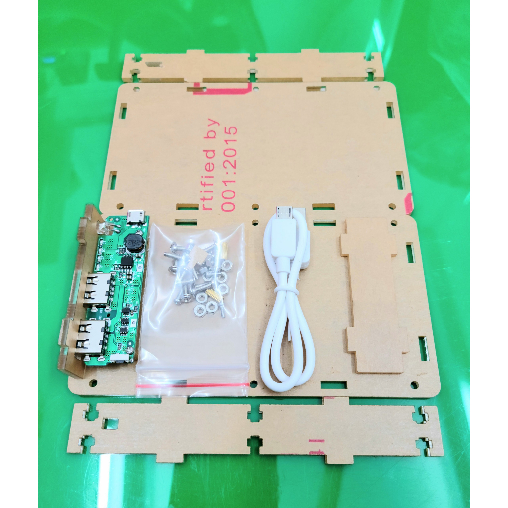 Box sạc mica dùng 6 cell pin 18650 tặng mạch và dây cáp sạc chính hãng MONVAM M10