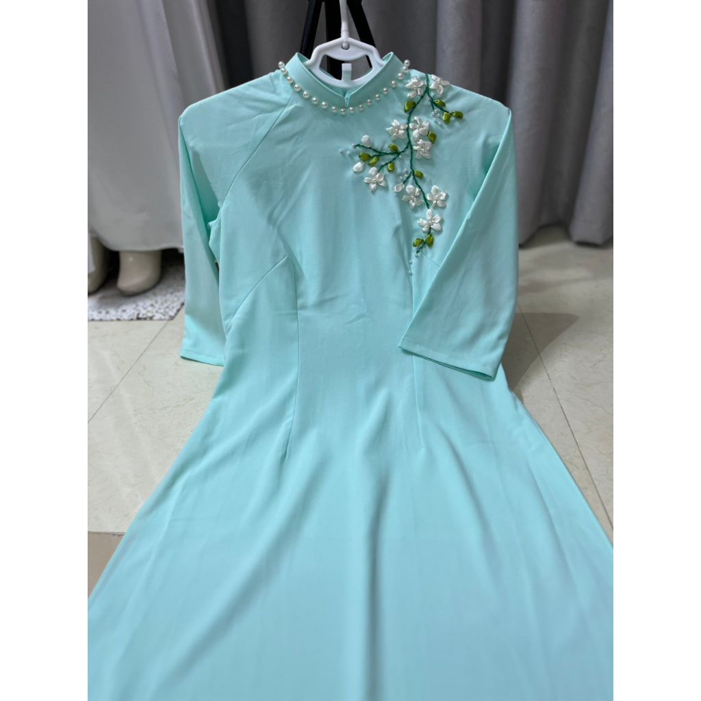 Áo dài lụa thái thêu ruy băng - T16