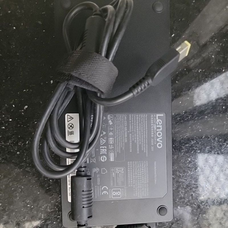 Sạc Lenovo 230W, chỉ bán hàng theo máy, không bán linh kiện