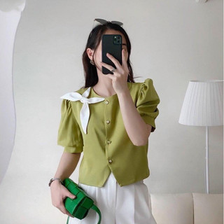 Áo crop đính hoa lệch vai