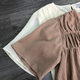 Áo Hobbs xếp nhún