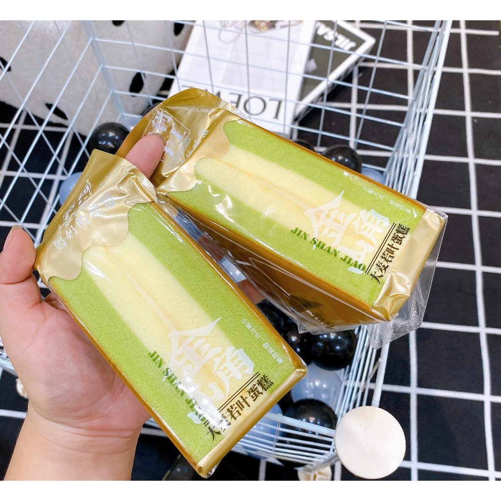 SẴN HCM - 1 thùng 2KG Bánh Bông Lan Tam Giác nhiều vị