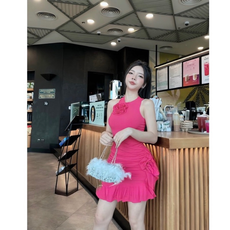 Đầm Body kế Thiết Sát Nách Đính Hoa Ôm Sát Body 3 Màu Đen,Trắng Kem,hồng ,Chất Thun tăm nhuyễn chuẩn L1.kèm 🎁tặng