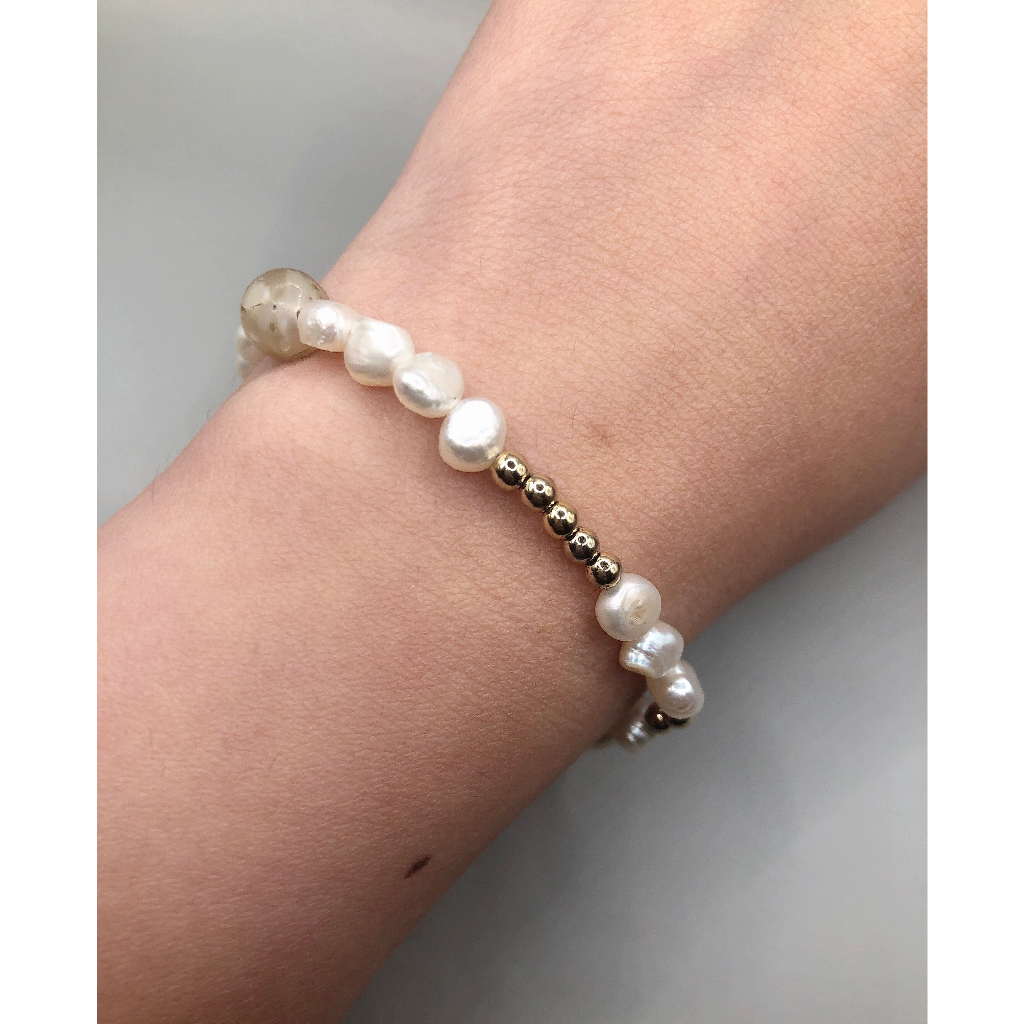 Vòng tay trai hạt dị 6mm kiểu thiết kế khóa hiệu si tuyển Nhật