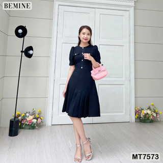 Đầm công sở cổ tròn đính nút tùng xếp ly bemine mt7573