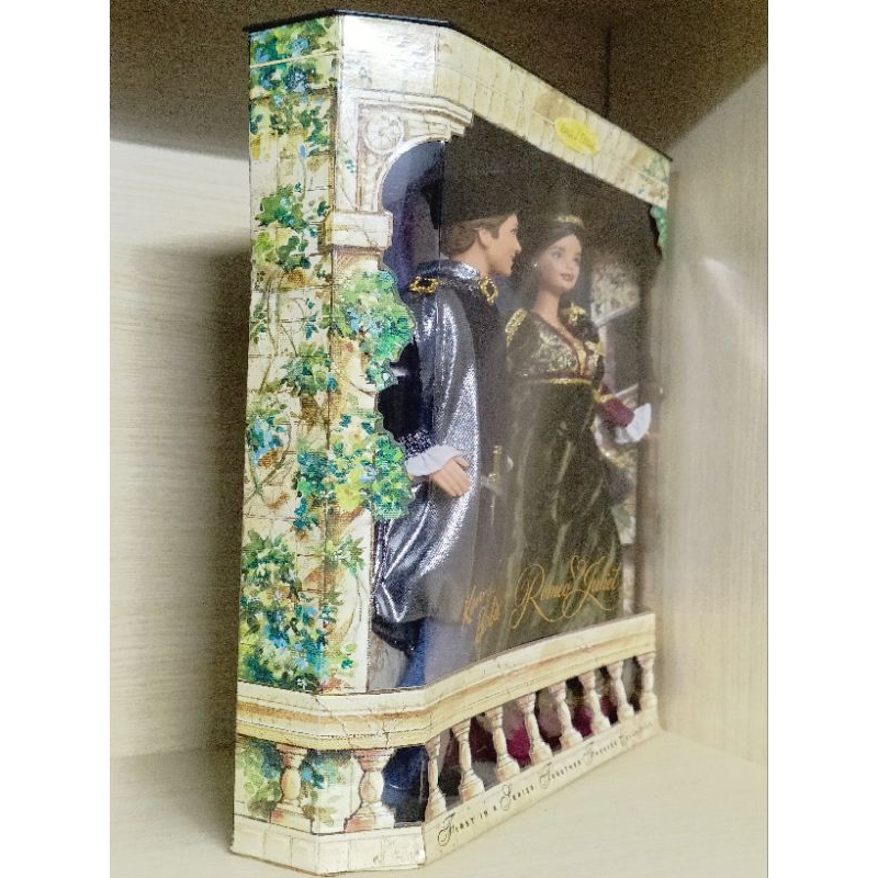 Búp bê barbie ken as Romeo and Juliet