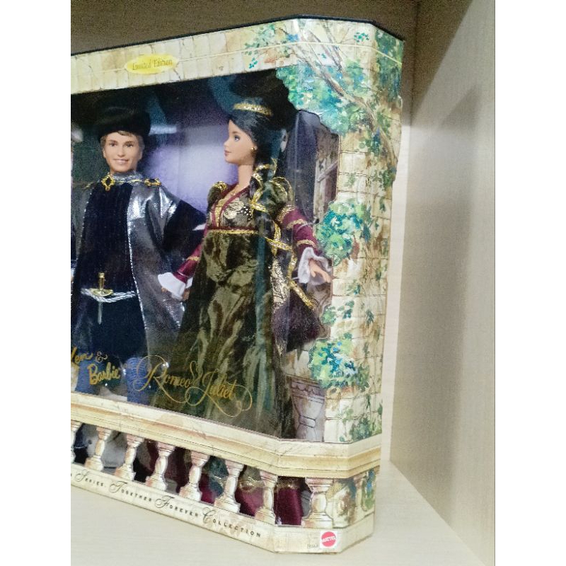 Búp bê barbie ken as Romeo and Juliet