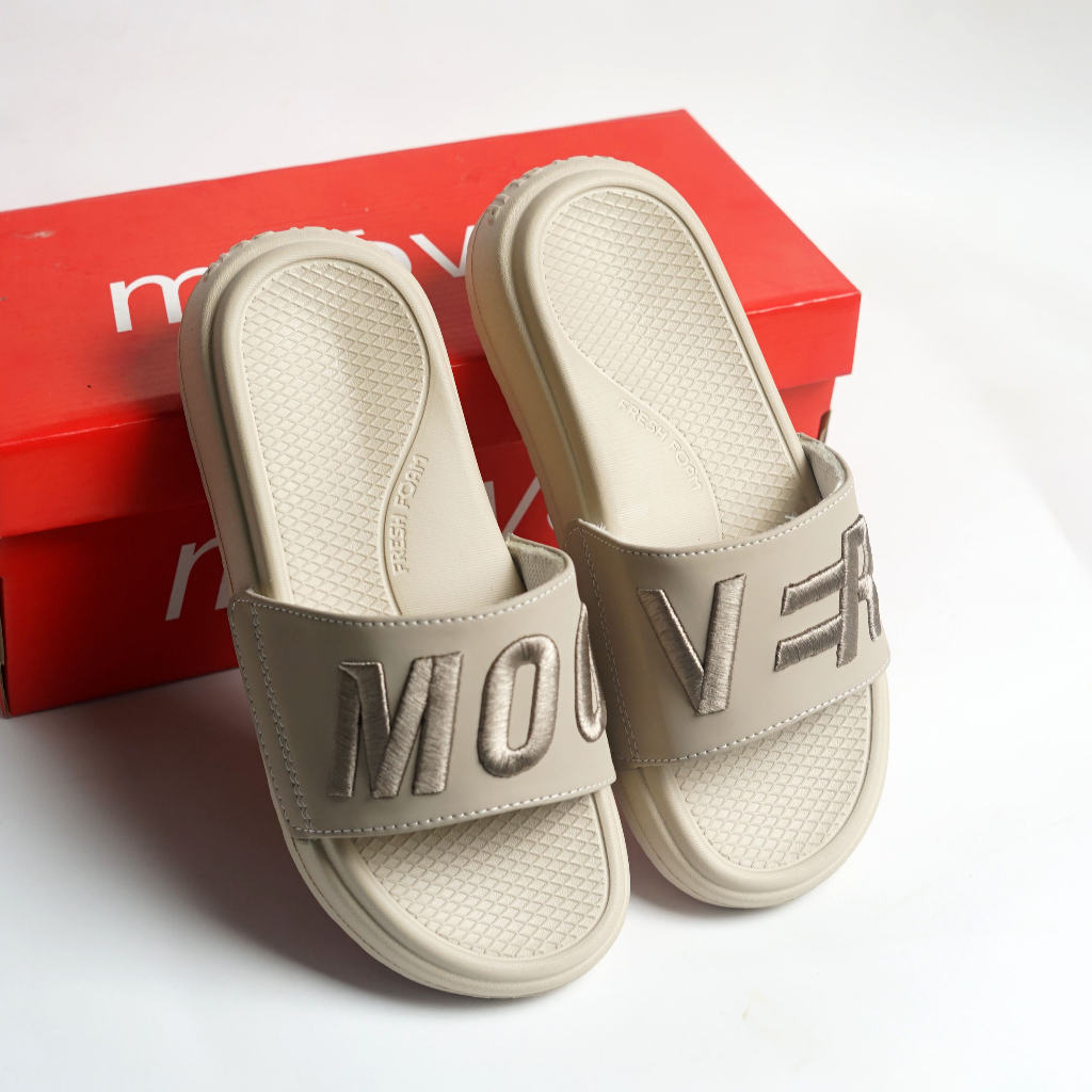 Dép quai ngang logo thêu 3d MOOVER dép unisex slipper cá tính đế cao 4cm êm chân chống thấm nước