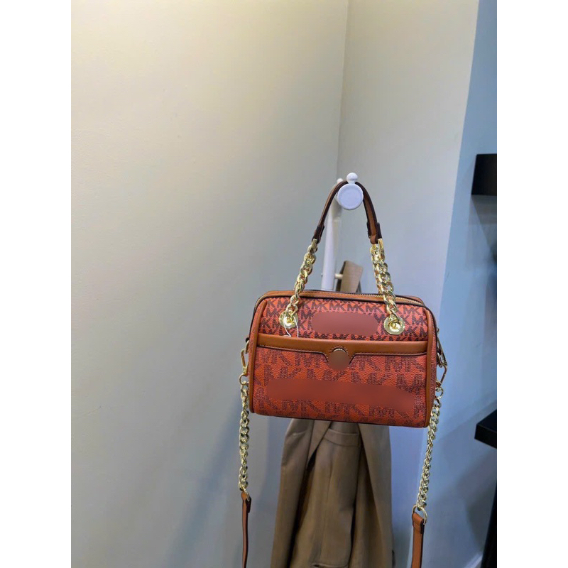 Túi Trống m.k đeo chéo và cầm tay dành cho nữ hàng đẹp