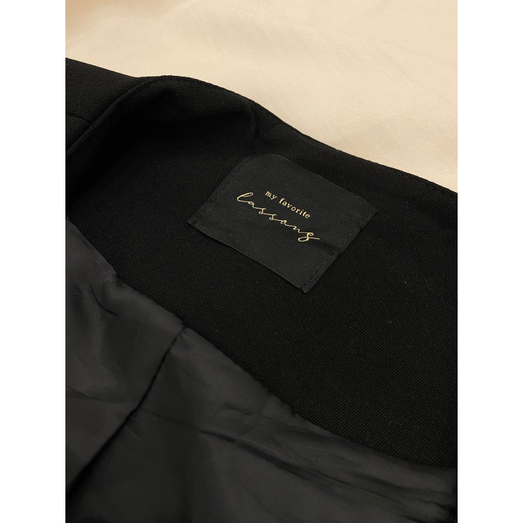 Áo khoác vest blazer màu đen dáng rộng phong cách Hàn Quốc