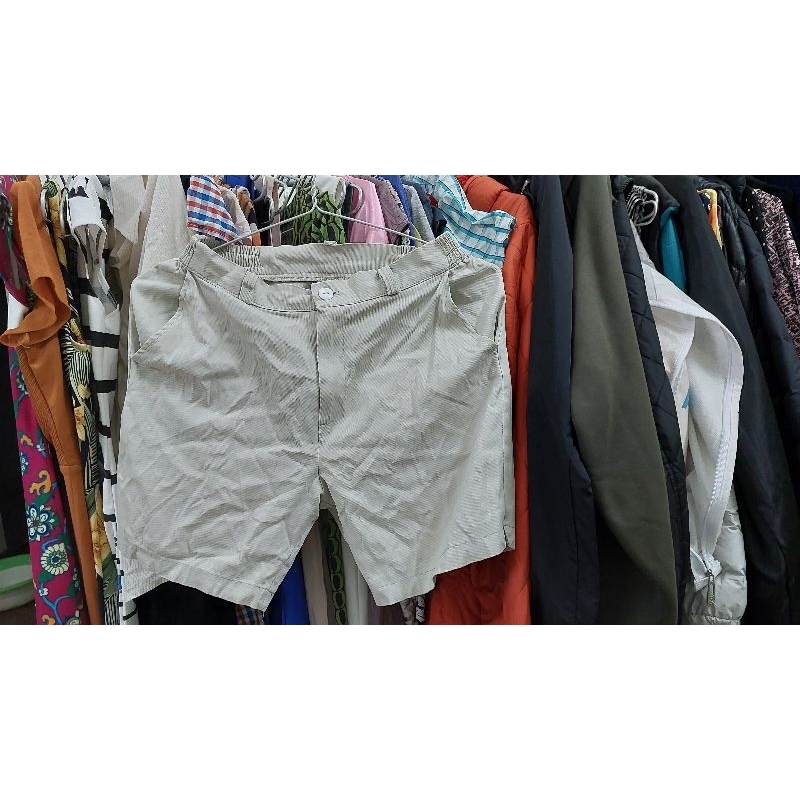 Quần đùi nam kaki size S.