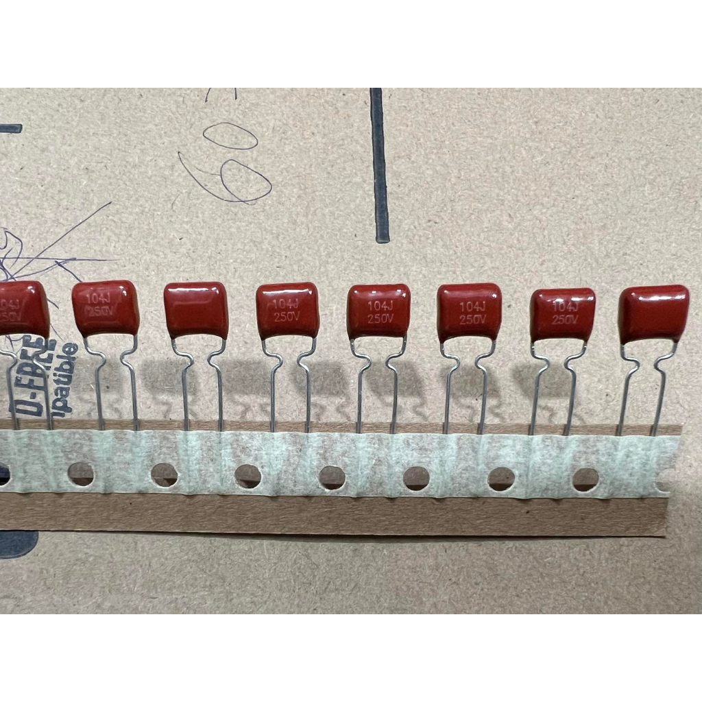 SET 20 TỤ KẸO ĐỎ 5% "100V 2A 104J,233J,224J,473J "" 250V 5% 104J "" 630V 2J103J "( TỤ GIẤY , TỤ DẦU , TỤ MICA ,FILM ,CBB