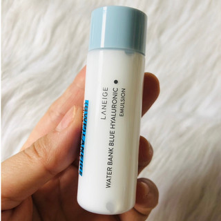 Sữa dưỡng ẩm cho da thường da khô laneige water bank blue ha emulsion