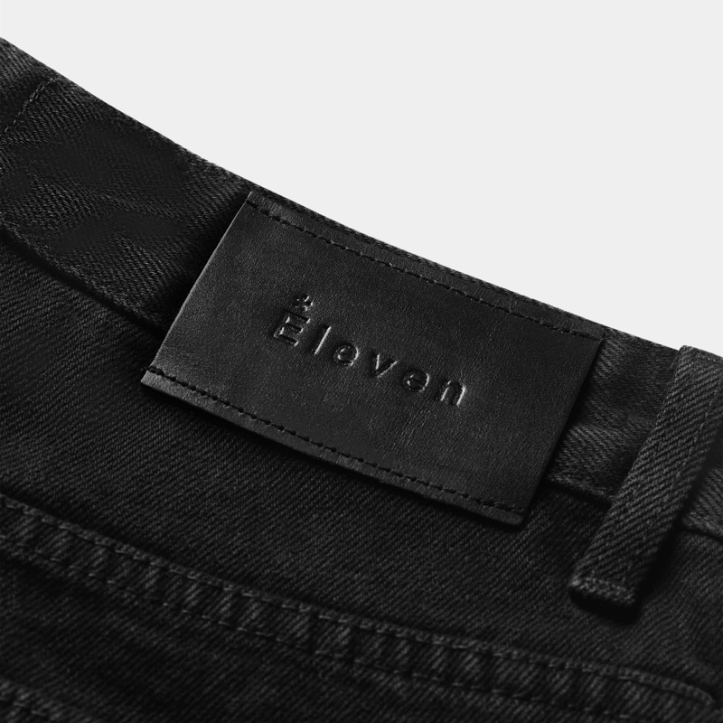 Quần jeans suông Eleven Logo