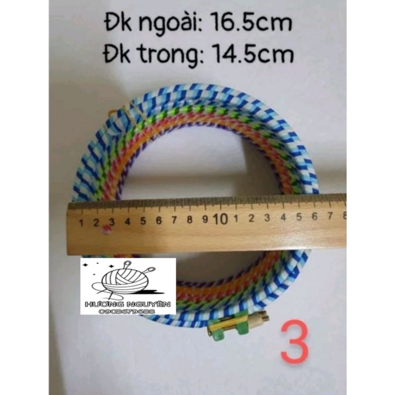 Khung thêu nhựa   bằng nhựa quấn len có hình tròn đủ kích cỡ