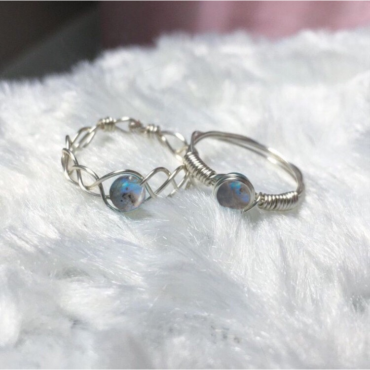 Nhẫn đá Labradorite