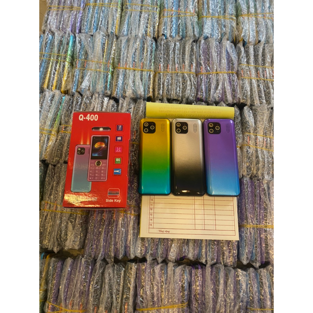 Điện thoại bàn phím Q-400 3 sim loa to,sóng khỏe,pin siêu trâu,hỗ trợ đọc bàn phím máy mới full box
