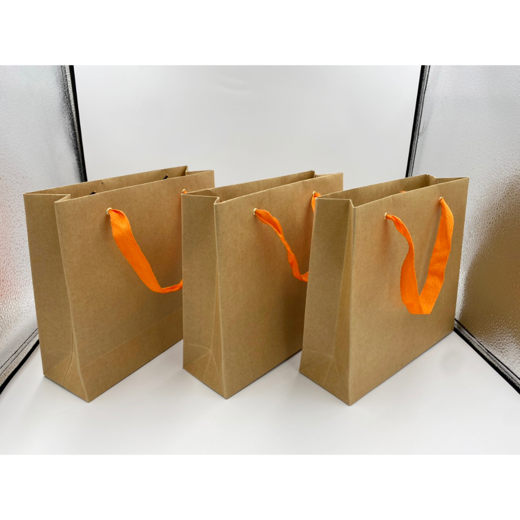 Túi giấy kraft nâu có quai, giấy dày, cứng cáp, sang trọng siêu rẻ siêu bền - Size 24x8x22cm