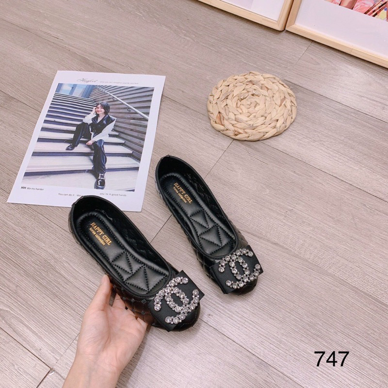 Giày bệt trần chỉ tag logo đá X, L V mã 866, 747