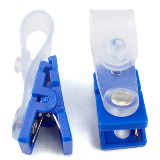 Kẹp thẻ nhựa, thẻ tên màu xanh - 1 cái