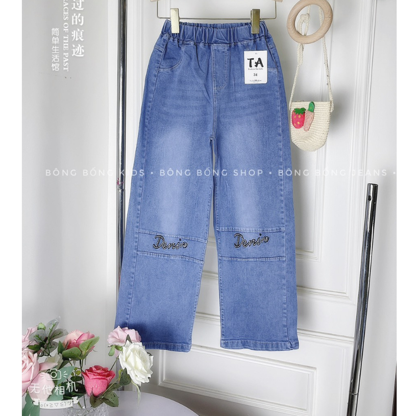 Quần Jeans Xuông thêu Gối đại cồ bé Gái