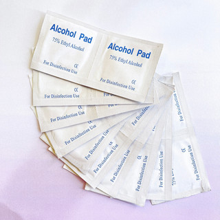 Miếng bông tẩm cồn tiệt trùng Alcohol pad , bông lau móng, vệ sinh dụng cụ nail