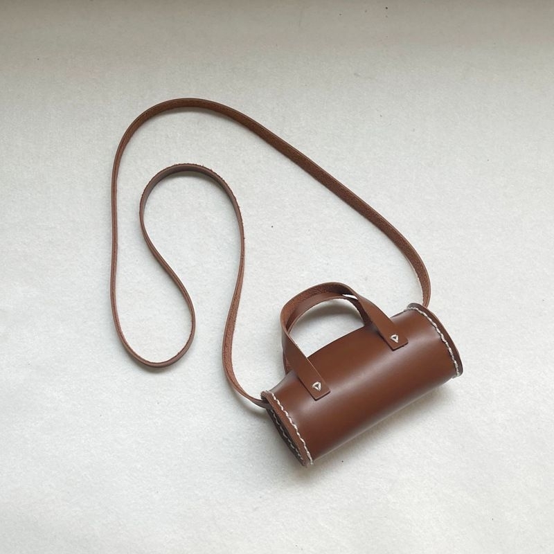 Phụ kiện túi đeo chéo mini da bò phong cách retro cho bé