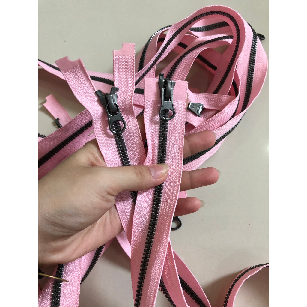 Dây kéo 2 đầu răng 5 Y.KK hàng xuấ.t dư dài 80 và 90cm màu hồng cực ngọt