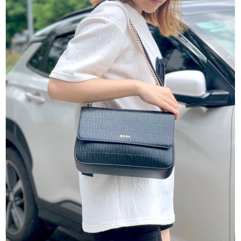 Túi xách nữ DKNY Flap Shoulder Bag R043VA13