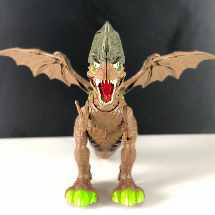 Khủng long có cánh chạy bằng pin biết đi, phát ra tiếng và có đèn