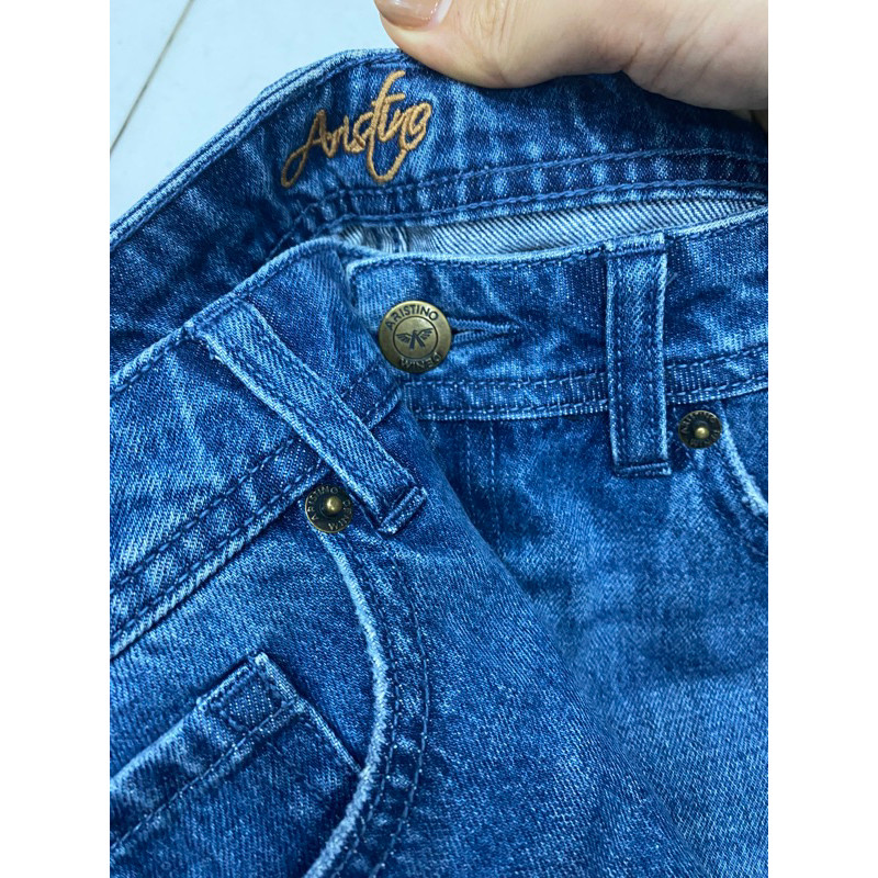 Quần jeans, quần bò  nam Aristino  100% cotton thấm hút  tốt dáng suông nhẹ AJN01601