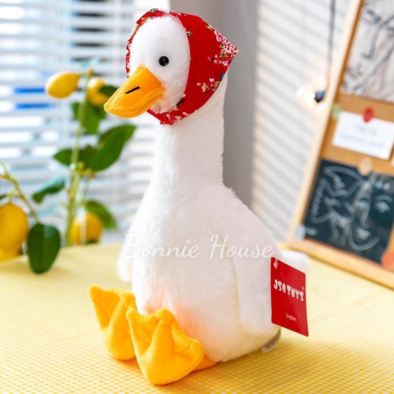 Linh vật Nxnx34 vịt bông đội khăn đỏ size 35cm HÀNG CÓ SẴN