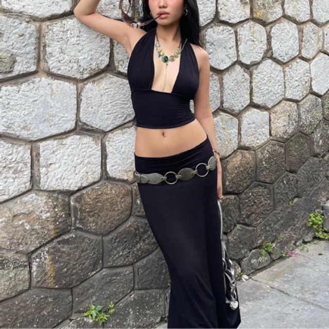 Set Áo + Chân váy đen cạp trễ