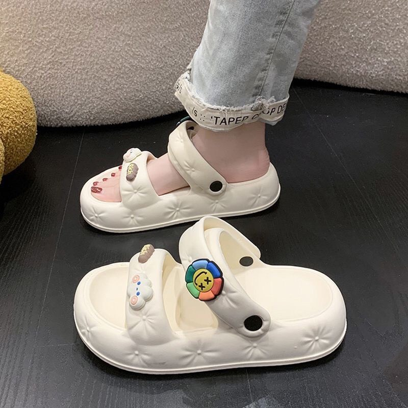 Dép Quai Hậu Nữ Lainiki Gắn Tickco Chất liệu EVA siêu nhẹ Cao Cấp 533 Gấu