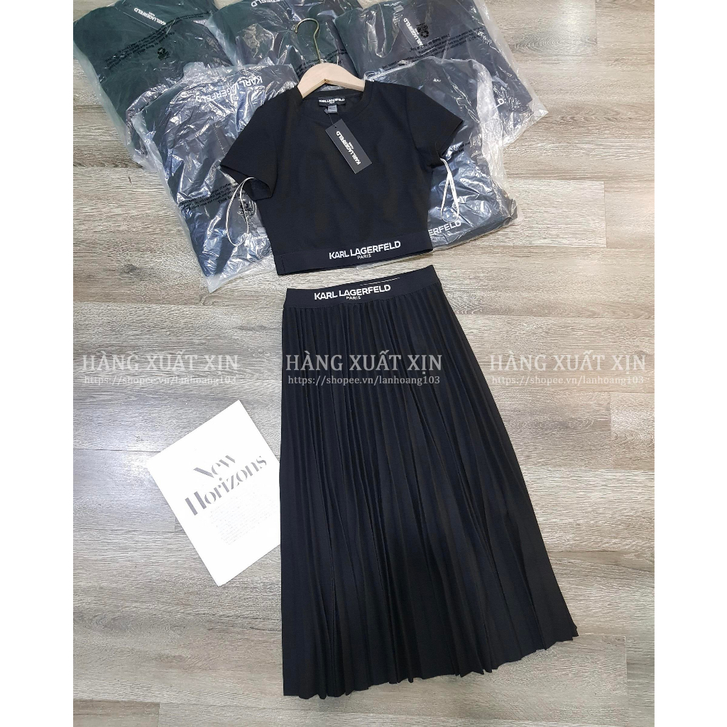 Bộ áo crop và chân váy xếp ly phối cạp KARL hàng xuất dư xịn