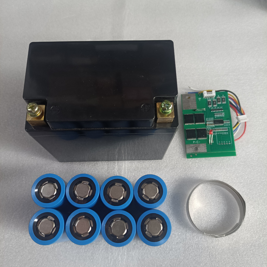 Combo chế pin sắt photphat 6Ah thay thế acquy xe máy 5ah