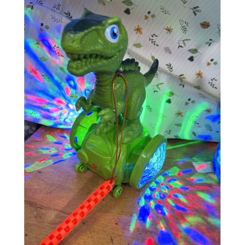 Đồ chơi lồng đèn Trung thu khủng Long di chuyển trên xe nhạc đèn