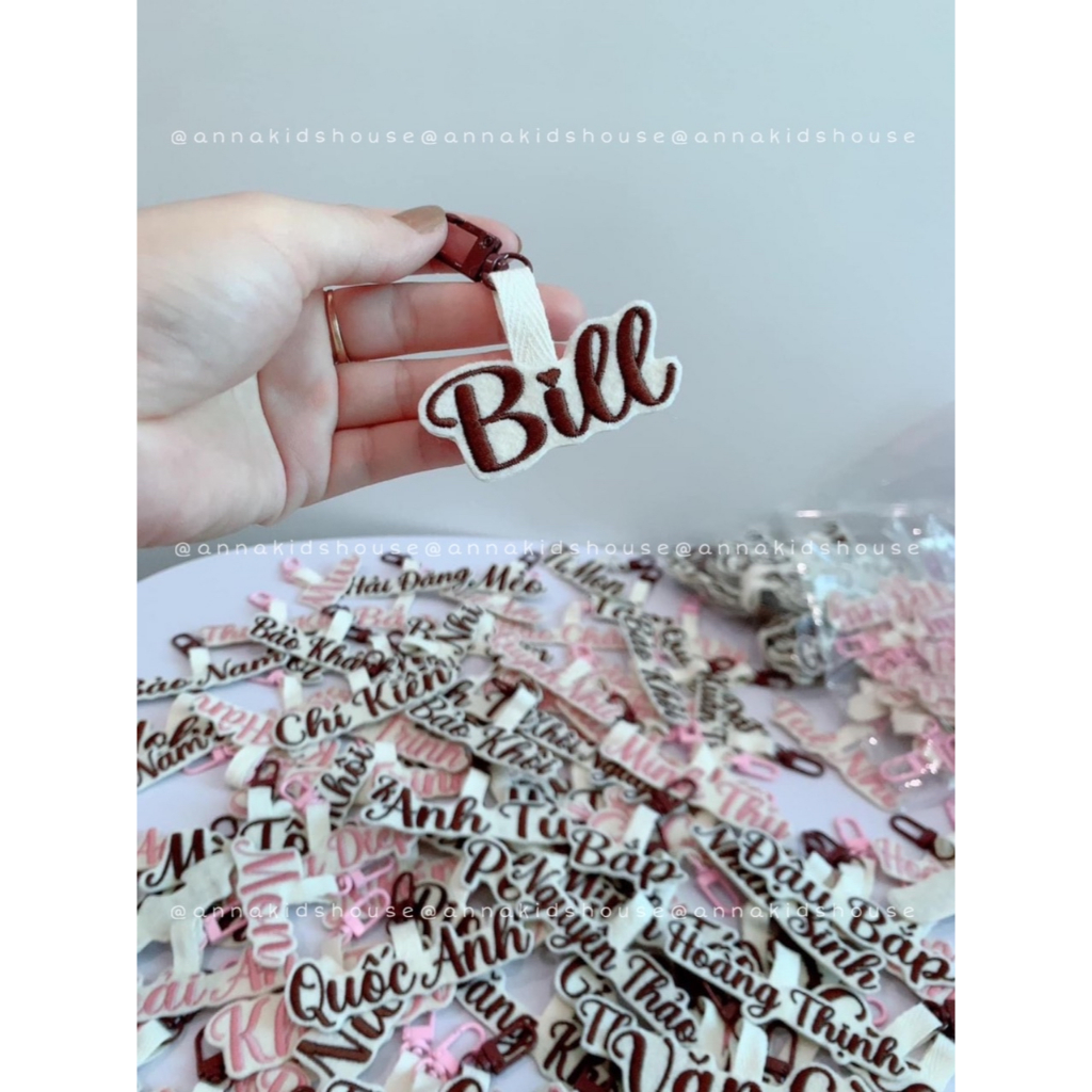 TAGNAME chữ thêu tên theo yêu cầu - gắn balo, móc khóa