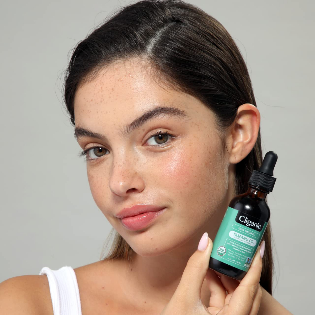 Dầu mù u hữu cơ Tamanu Oil Cliganic nguyên chất 100% dành cho da, tóc, mặt chai 60ml