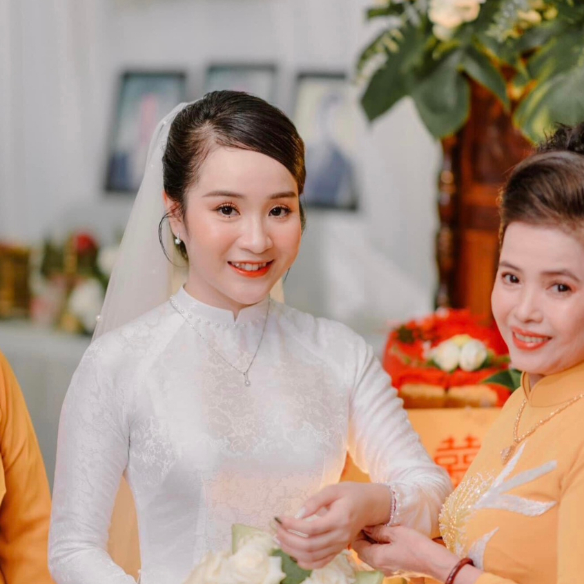 Áo Dài Cưới Cô Dâu Gấm Tơ Cao Cấp 4 Tà