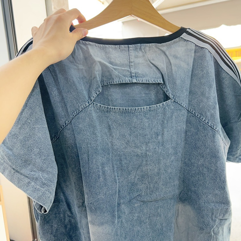 Đầm jean dáng suông ngắn phối họa tiết hình chữ hàng đẹp!