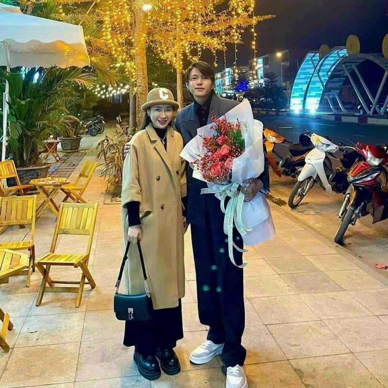 Túi pdro da trơn dây đeo chéo xích phối da