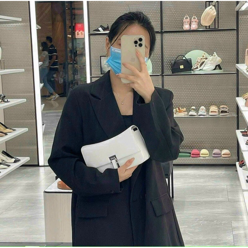 Túi pdro da trơn dây đeo chéo xích phối da