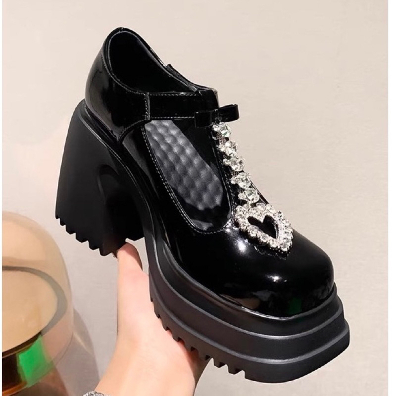 ORDER 🩷 Giày chunky dây đá tim đế cao su 10cm 32-40