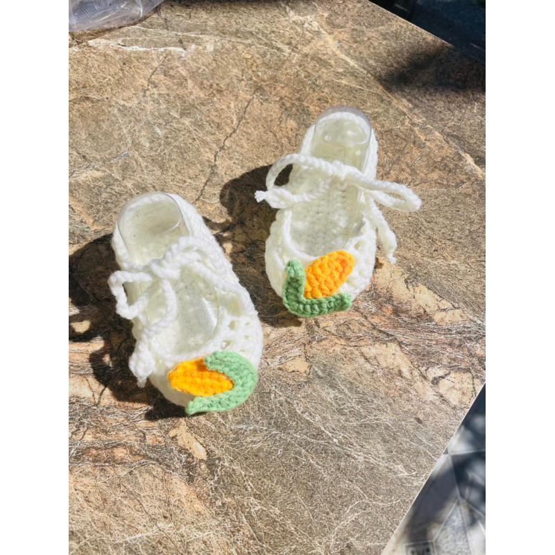 Giày len mẫu trái bắp bé 0 đến 18 tháng tuổi