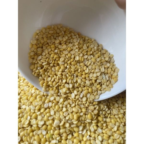 Đậu xanh  bóc vỏ nguyên chất loại 1 dùng nấu xôi, nấu chè,...