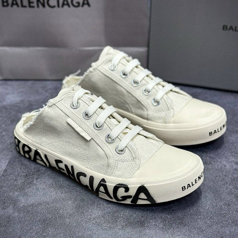 Giày thể thao Sục Balen Bản QCCC Trắng mới
